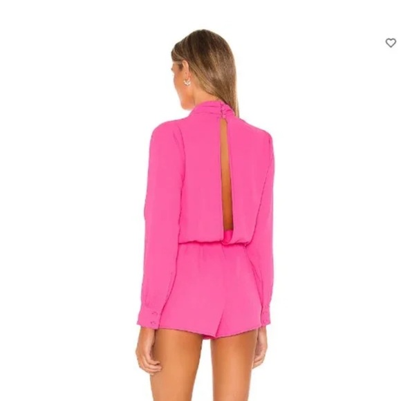NWT Superdown Kaycie Drape Neck Romper - Picture 3 of 6